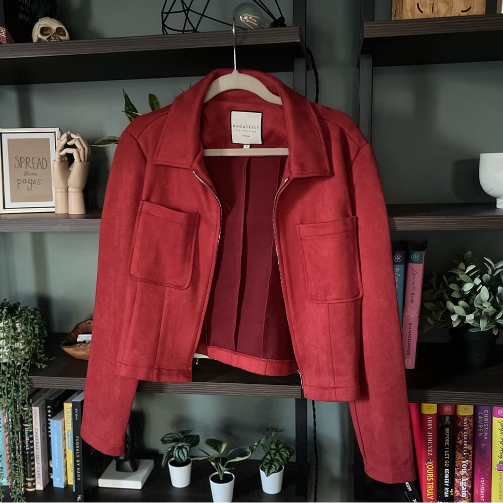 Bagatelle - Faux Suede Zip Front Cropped Jacket - Size Medium - Rust Color